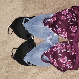 Jessica Simpson bras